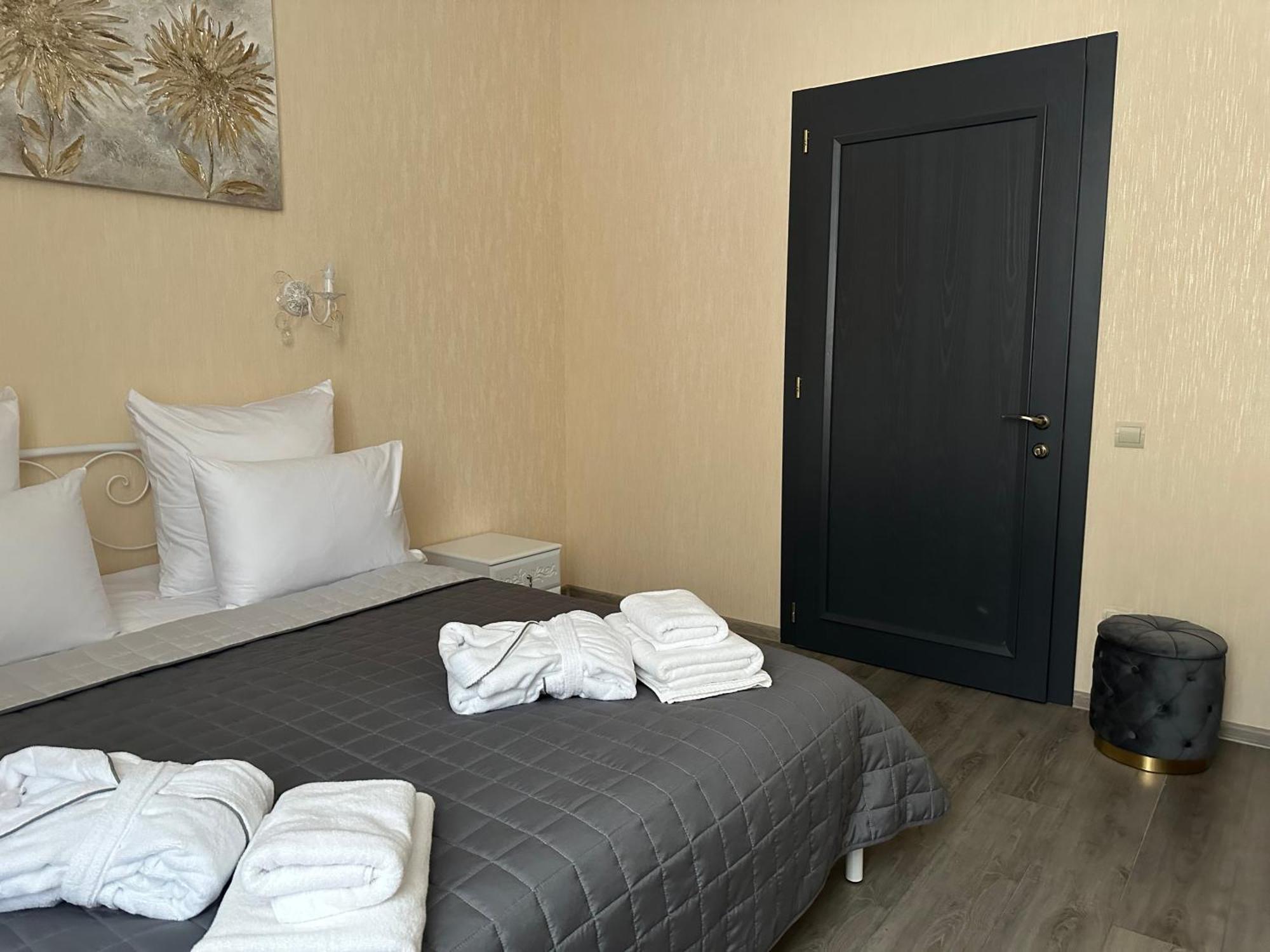 Centralnyi hotel Połtawa Zewnętrze zdjęcie