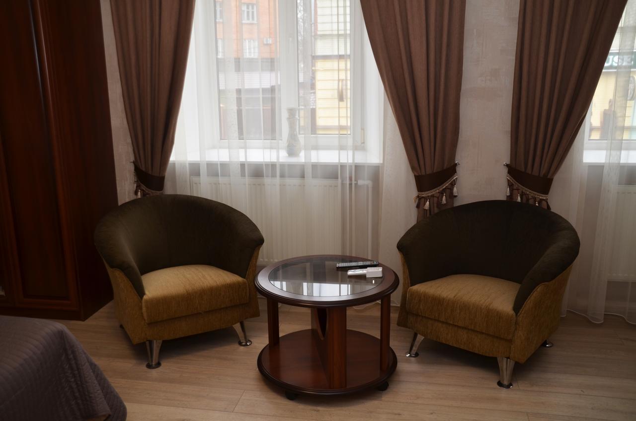 Centralnyi hotel Połtawa Zewnętrze zdjęcie