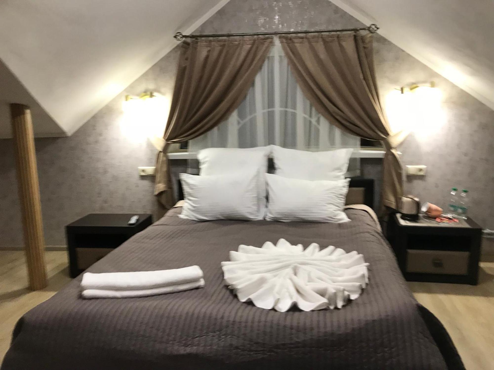 Centralnyi hotel Połtawa Zewnętrze zdjęcie