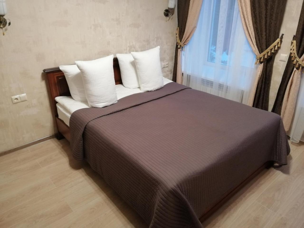 Centralnyi hotel Połtawa Zewnętrze zdjęcie